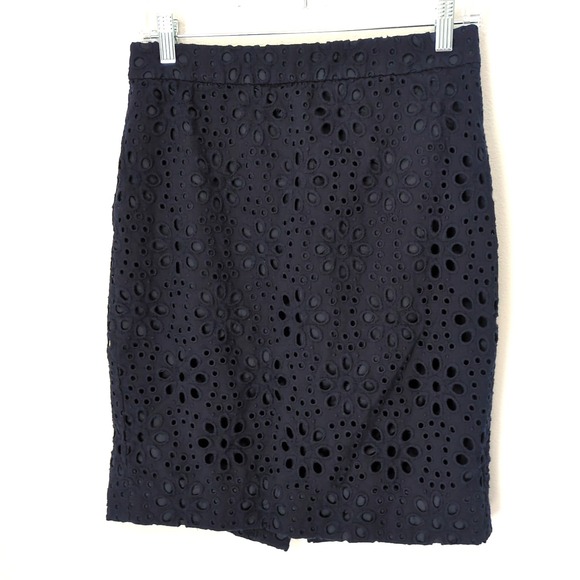 J. Crew Dresses & Skirts - J. Crew Floral Eyelet Lace Pencil‎ Skirt Sz 4 Navy Blue Lined Back Zipper